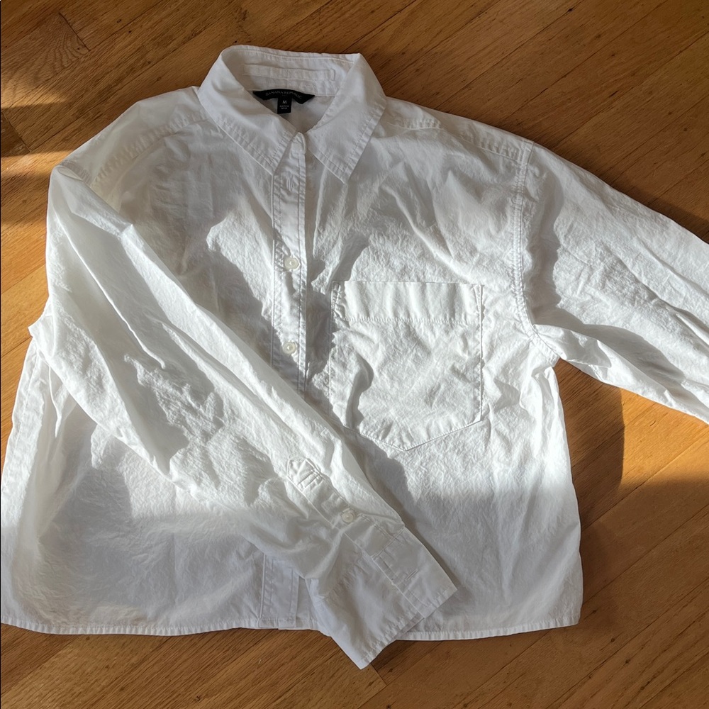 BR Cropped Button Up with Pocket - Picture 4 of 7